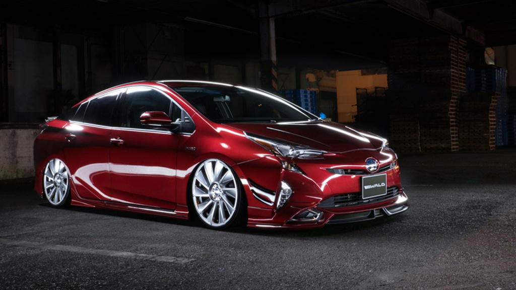 toyota-prius-tuning-wald-international-5.jpg