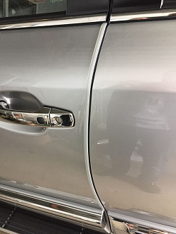 Молдинги для защиты дверей , белый