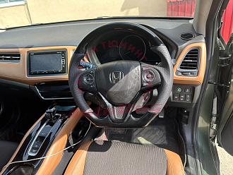 Руль Vezel, черный лак