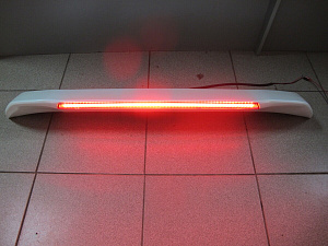 Тюнинг для Спойлер Land Cruiser 200 дизайн 2016 на верх заднего стекла, белый перламутр, со стопом