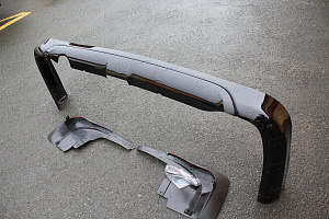 Тюнинг для Губа задняя Land Cruiser 200 2007 - 2015 , как оригинал , чёрная