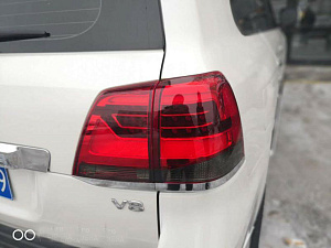 Тюнинг для Стопы Land Cruiser 200 2008 - 2015 дизайн 2016 +, дымчатый низ