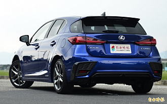 Бампер задний Lexus CT 200h 2012 - 2015, TRD дизайн