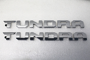 Тюнинг для Надпись Tundra , хром