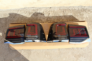 Тюнинг для Стопы Land Cruiser 200 2016 +, диодные , динамические , стиль 3