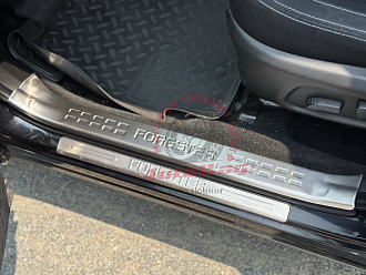 Накладки Forester 2013 - 2019, на пороги дверей