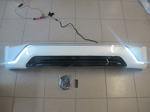 Тюнинг для Обвес на Land Cruiser 200 2016 +, Executive White с ходовыми огнями, белый перламутр