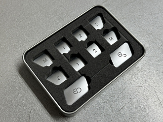 Накладки Mercedes на кнопки подъёмника , стиль 2