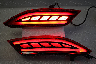 Стопы дополнительные Vezel стиль Mercedes , красные 