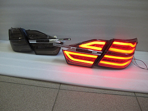 Тюнинг для Стопы Camry V50 / V55 2015 +, стиль Mercedes, дымчатые